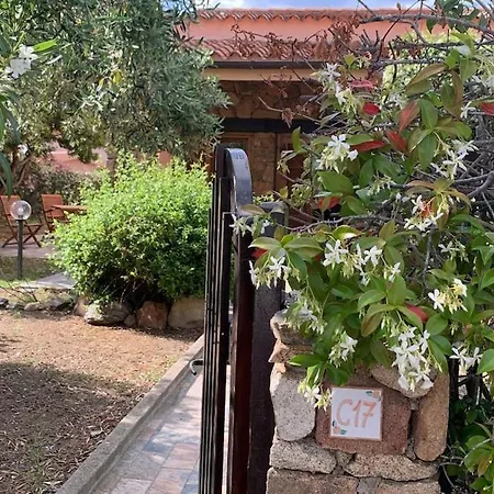 شقة C17 Villaggio Asfodeli سان تيودورو